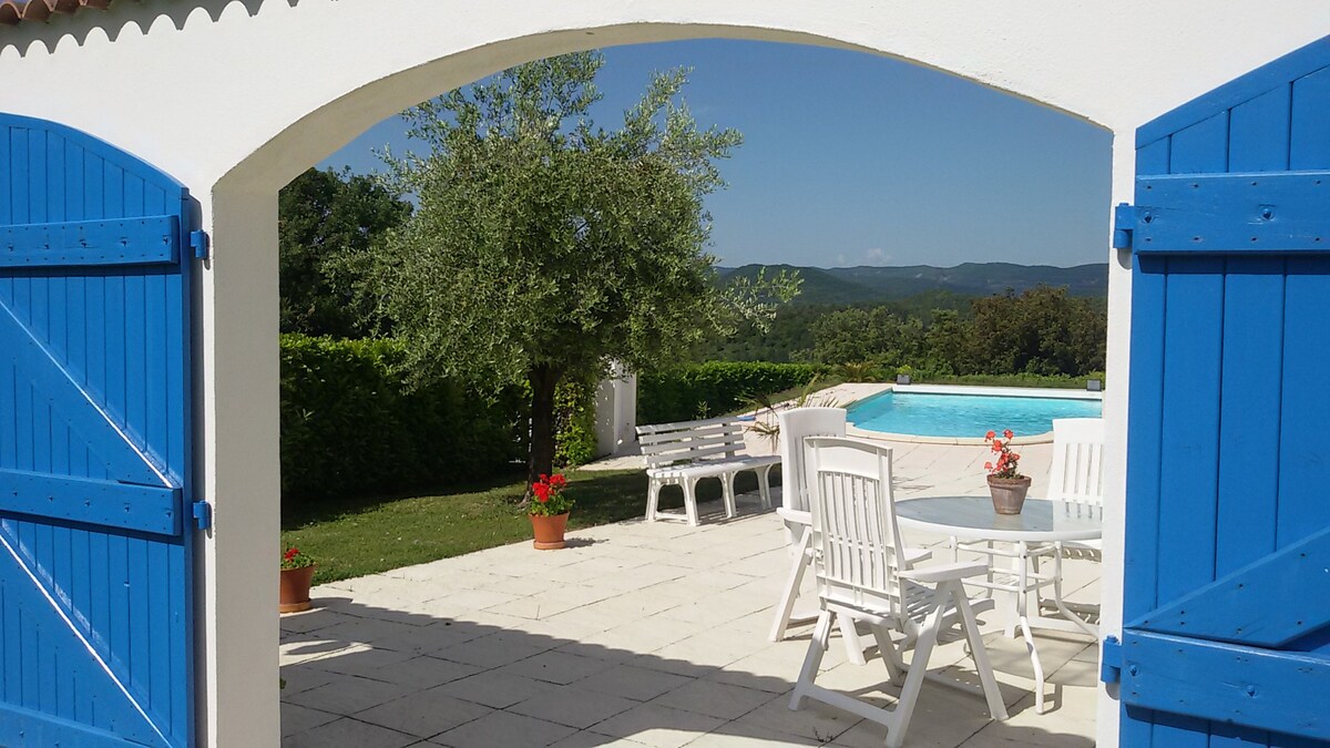 阿代什（ Ardèche ）安静的住宿，带泳池