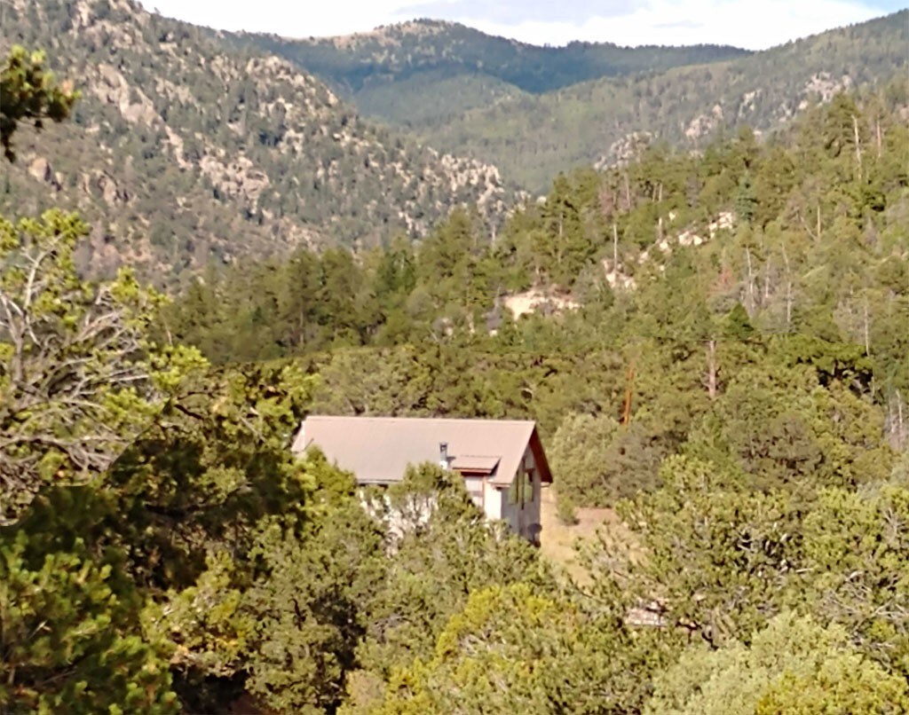 Tranquilo North Mountain Cabin House