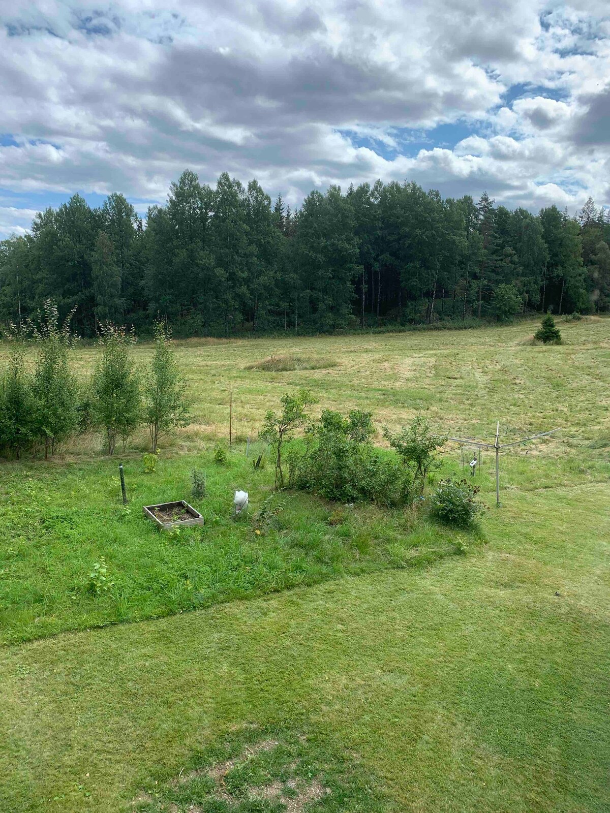 带木炉的舒适、现代和宽敞的小屋