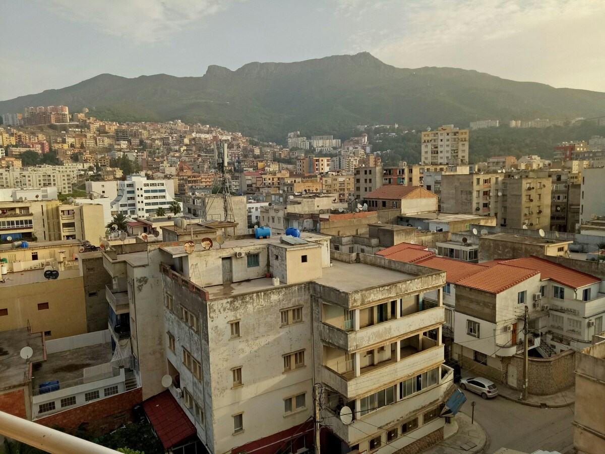 Appartement F2 confortable a Bejaia ville