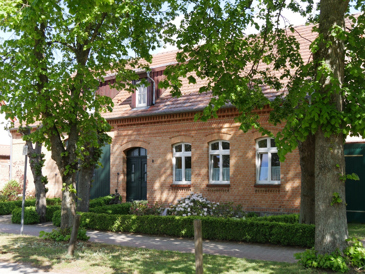 Lindenhof Vipperow Wohnung 1 am Giebel, mit Diele