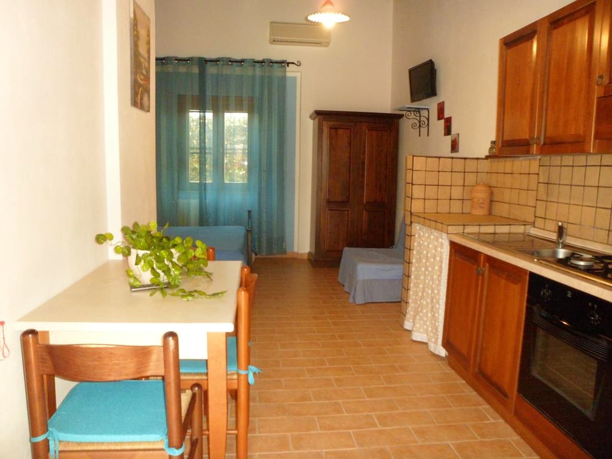 Amazing studio 3 km away from the beach for 2 ppl.