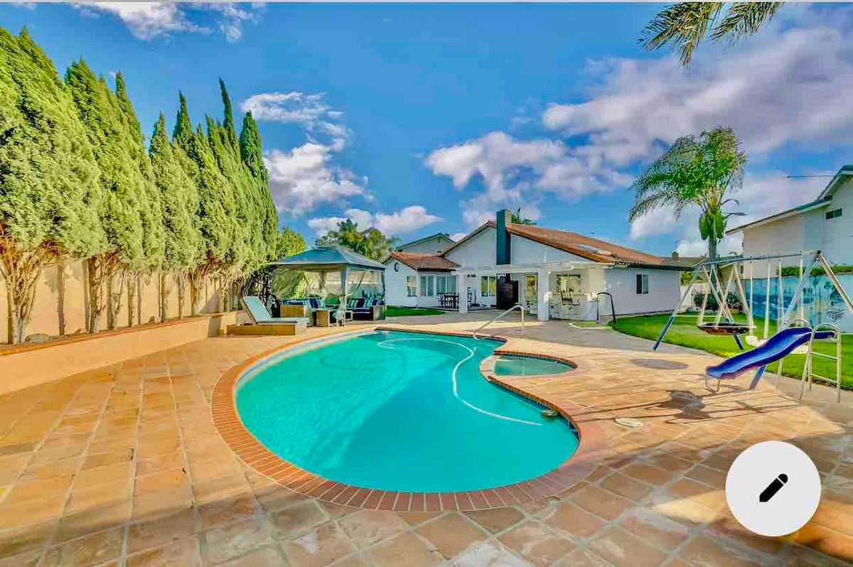 Luxury Pool house-HBbeach-Disneyland-Massage chair