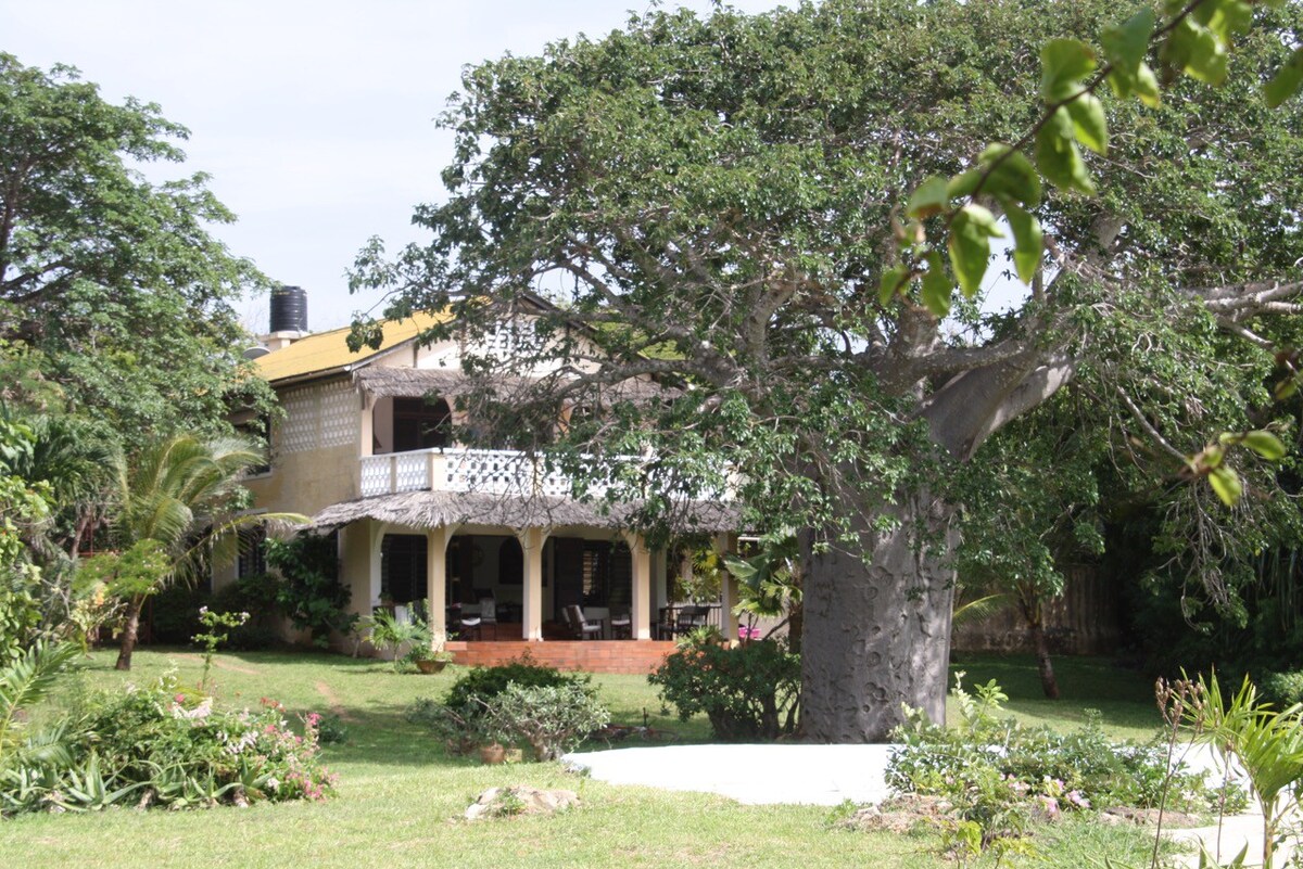 Rusty 's House Kilifi