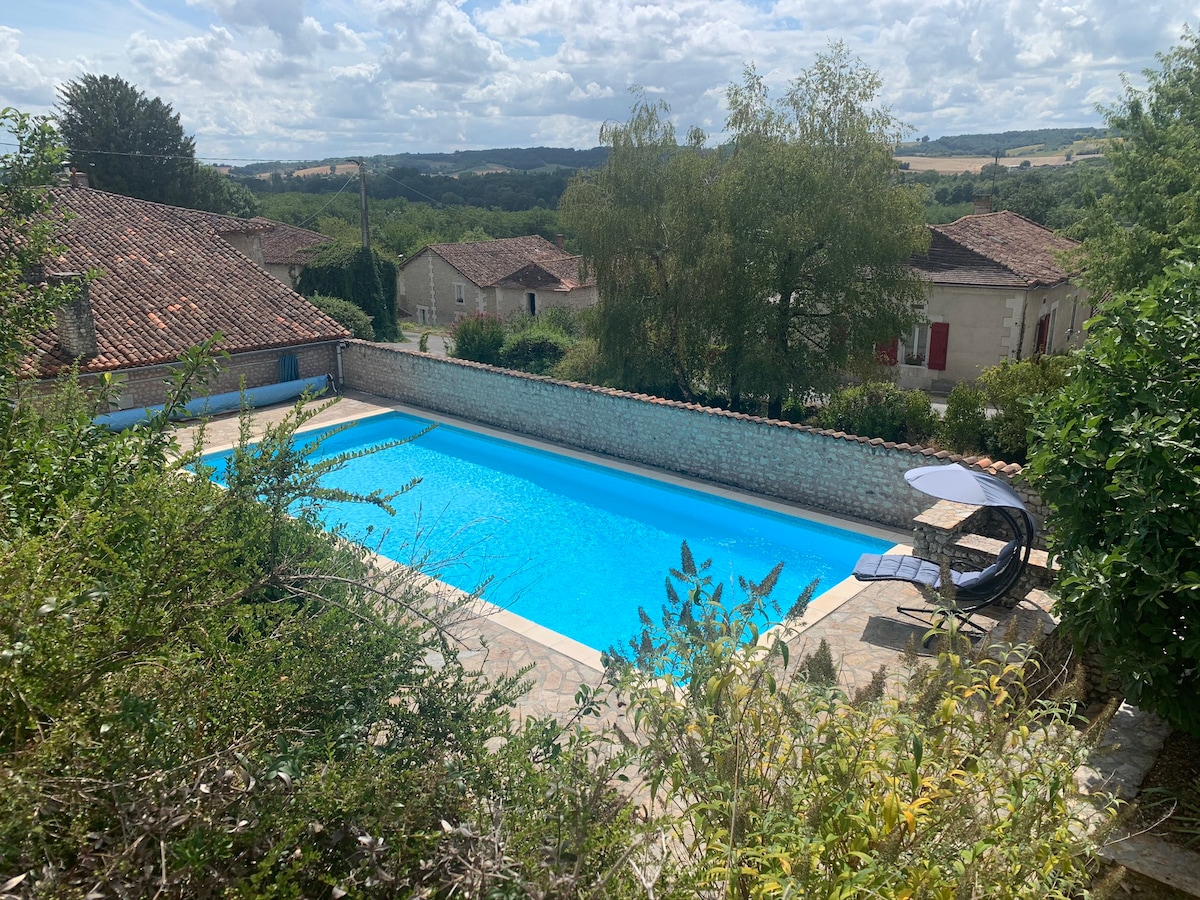 Beautiful Gite, Private Pool, Magnificent views!!!