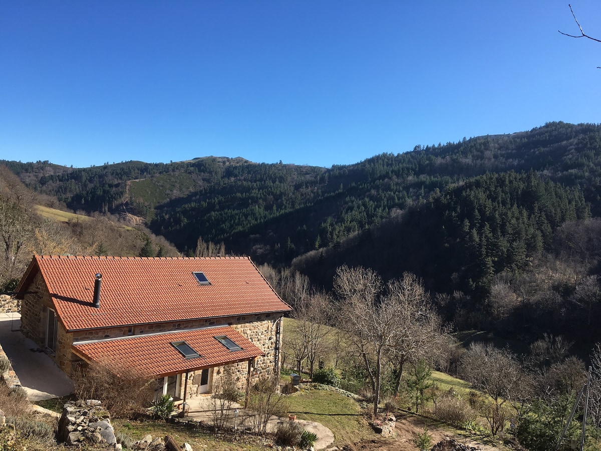 ARDÈCHE绿色大自然清爽的度假别墅