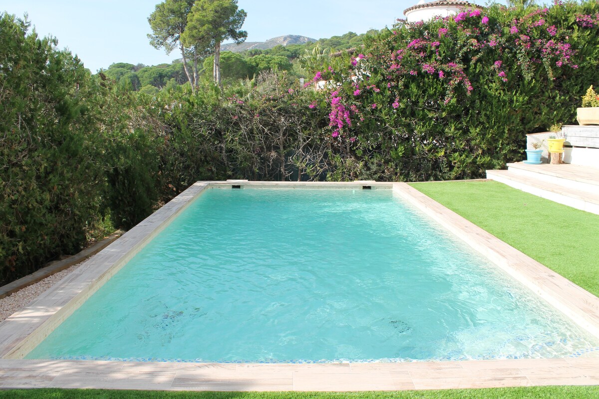 L 'Estartit漂亮的房子，私人泳池。