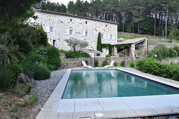 Mas de la Vigne, Charming renovated farm with pool