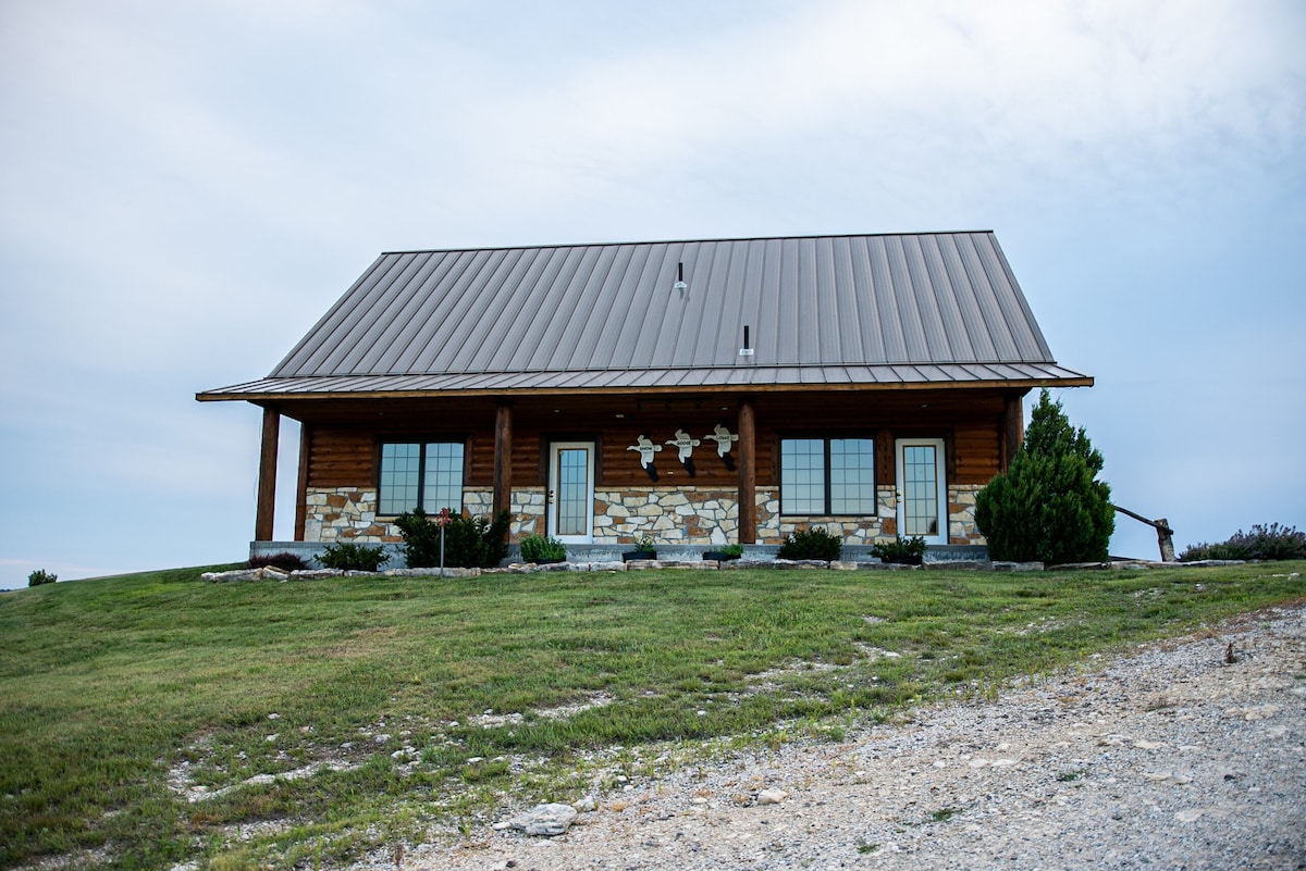 Pintail Room at Snow Goose Lodge