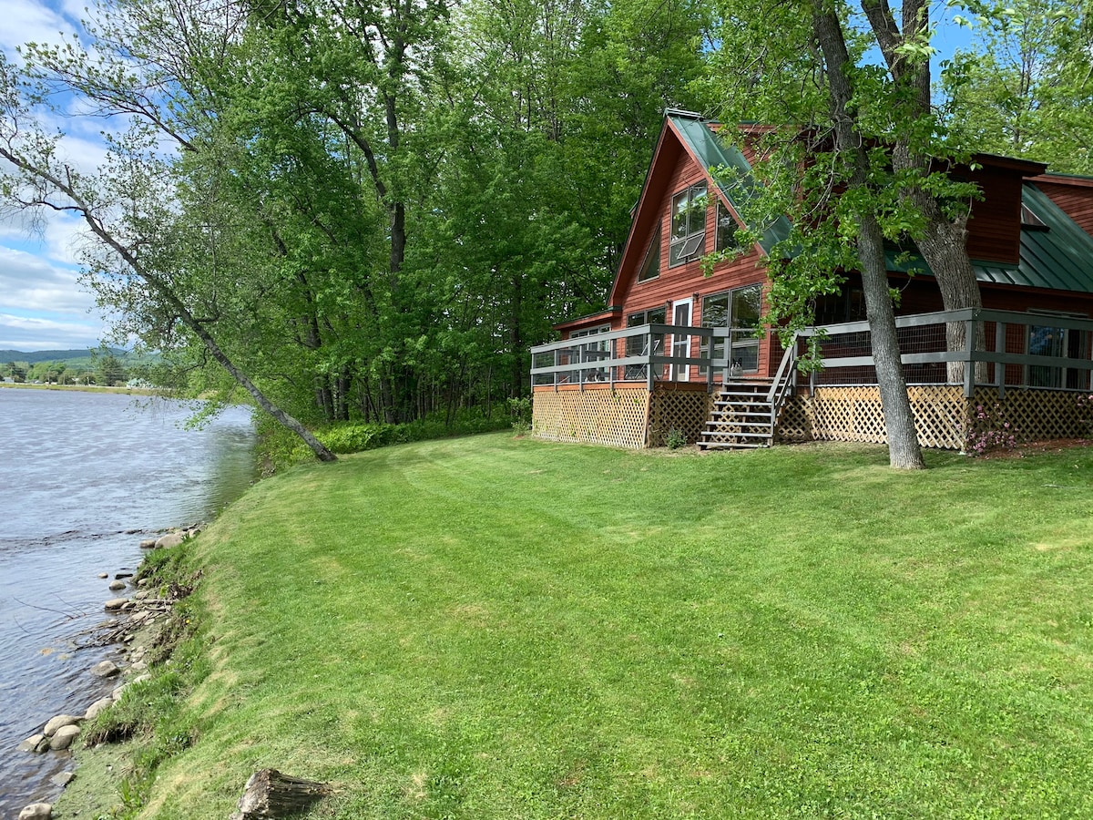 Gadabout River House