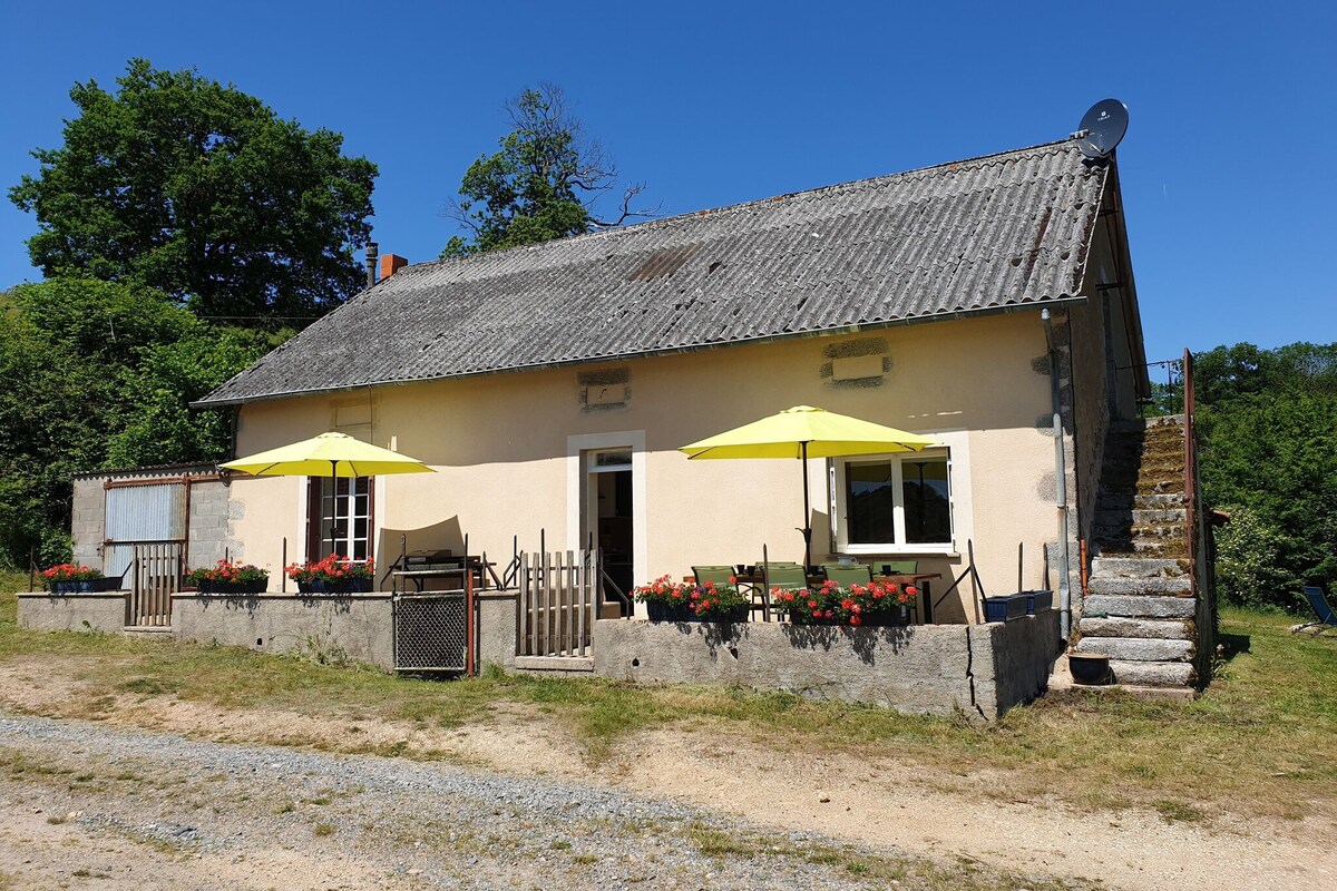 Comfortable holiday home with pool