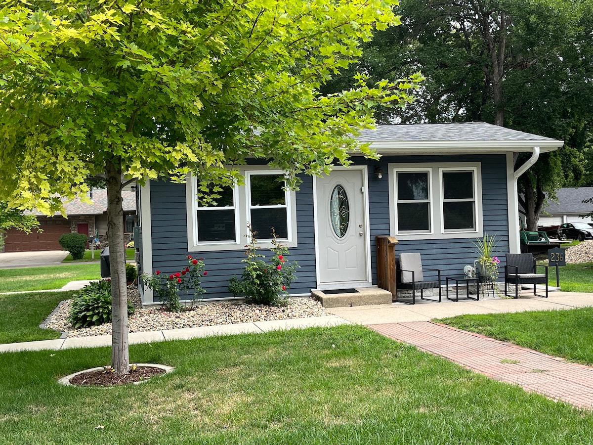 Entire residential home-Cozy Cottage