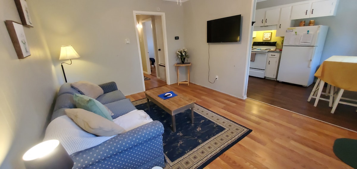Comfortable convenient apartment for extended stay
