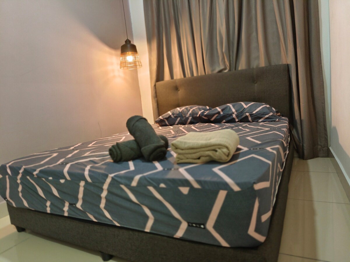 位于Desaru的舒适4卧室舒适的4卧室，配有无线网络PS4 ，位于Desaru