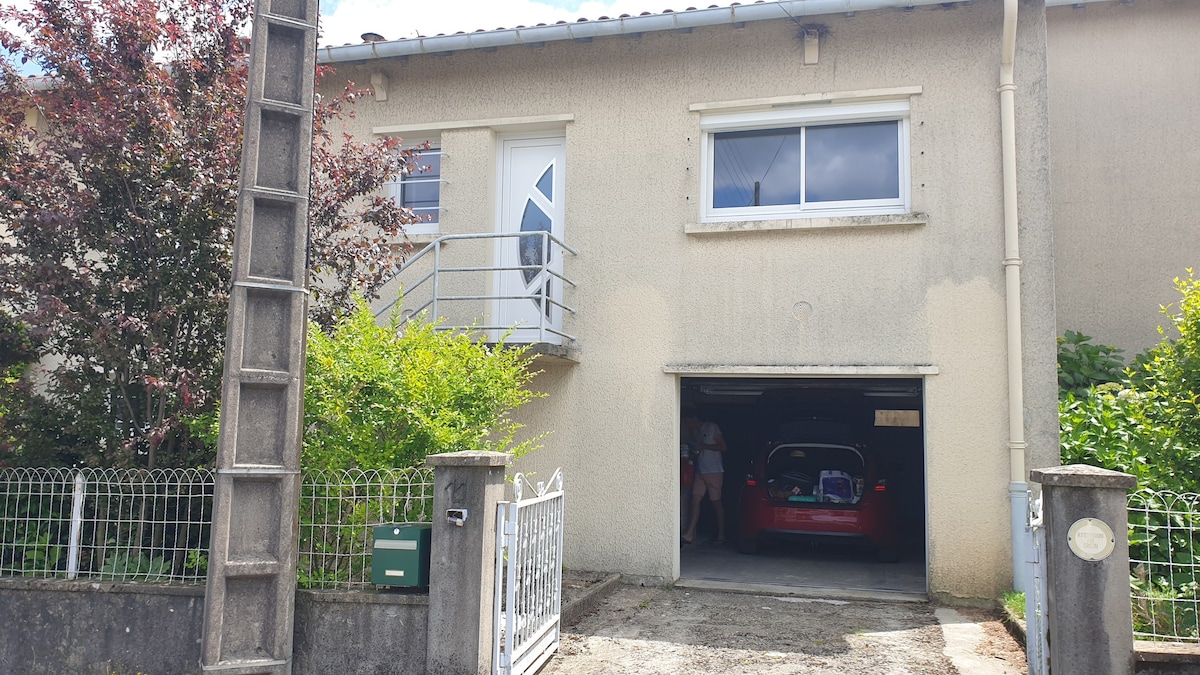 Belle petite maison moderne Mazamet