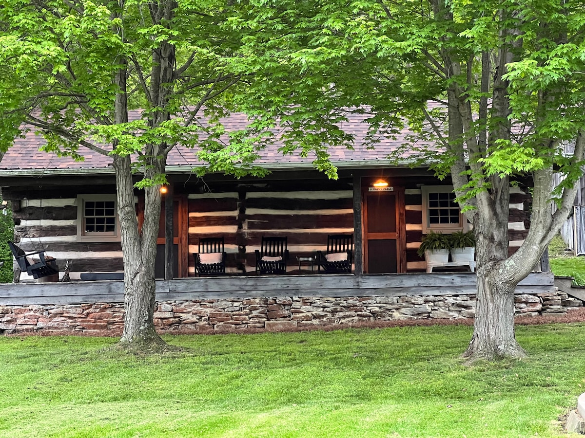 Rustic Cabin on the Ohio River, Newly Remodeled.