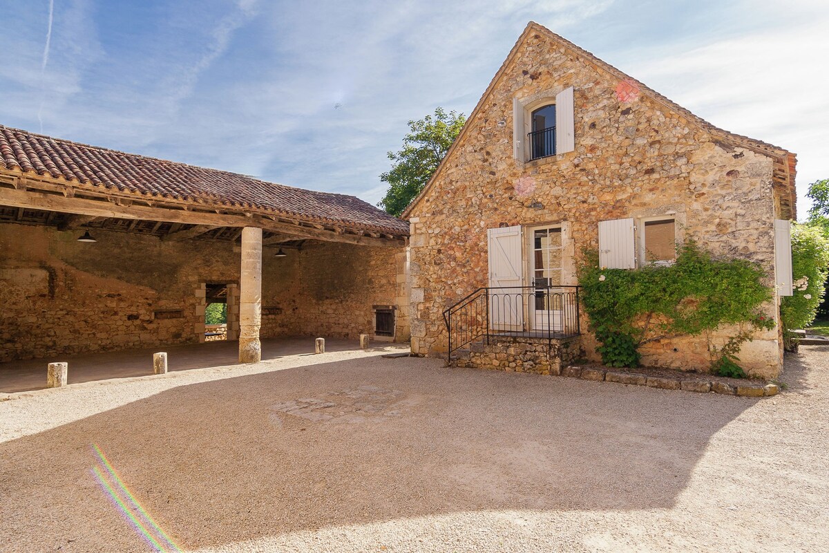 Impressive, restored farmhouse with private pool, surrounded by woods.