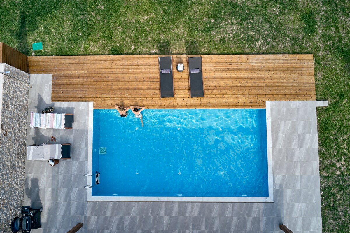Amel 3卧海景别墅，带私人泳池