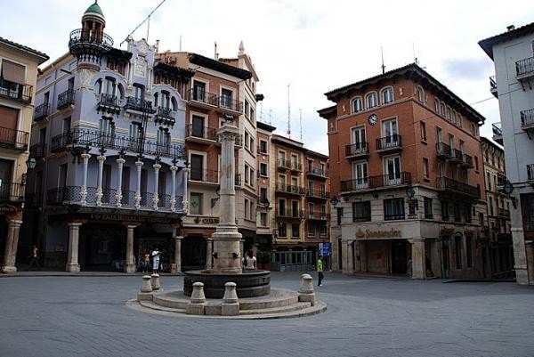 Casa Cubillas ，在Teruel市中心。