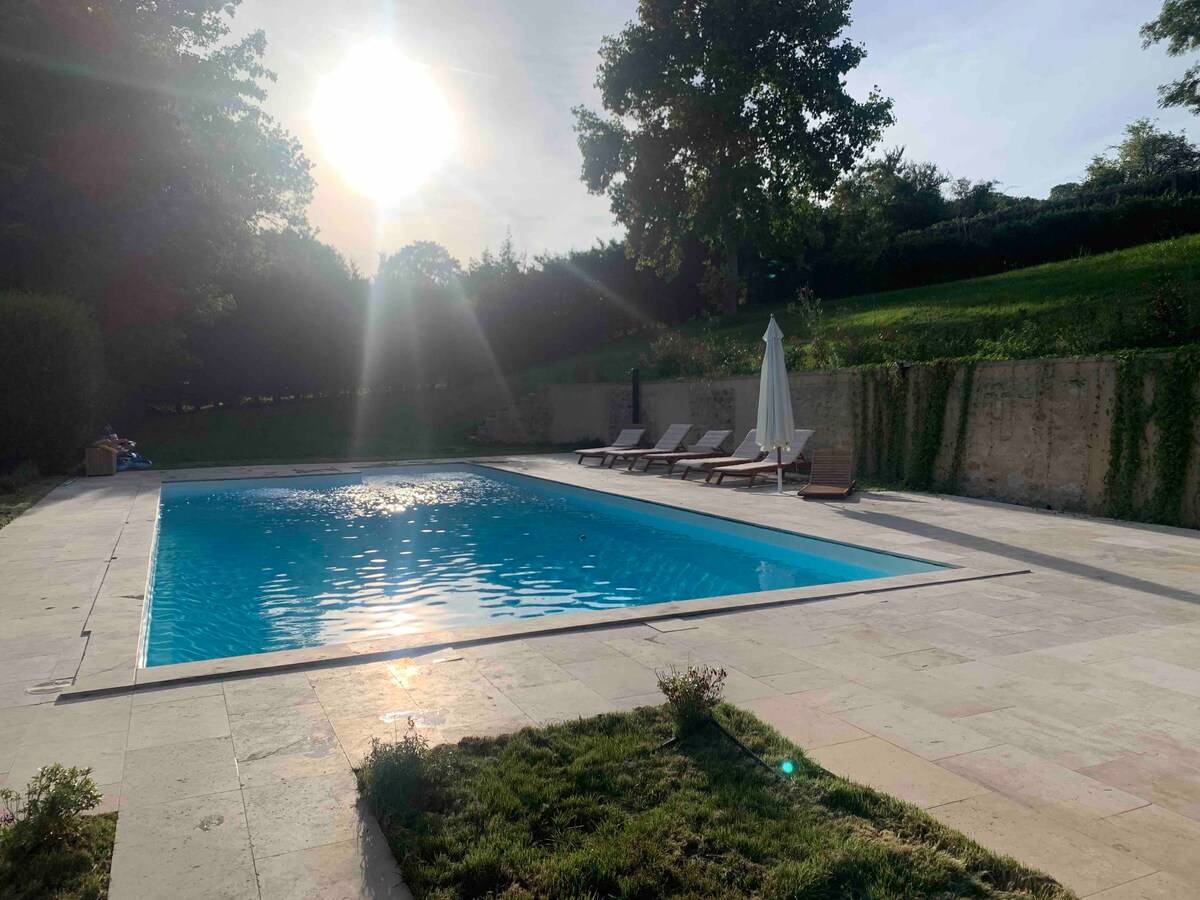 Maison de campagne rénovée- piscine proche Paris