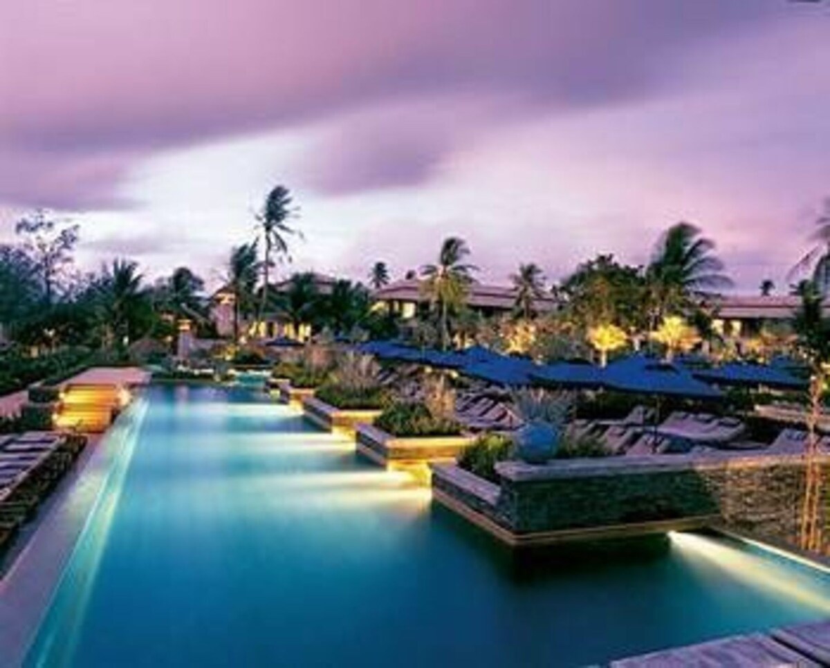 普吉岛万豪海滩俱乐部（ Marriott 's Phuket Beach Club ） ： 2间卧室，可睡8人。