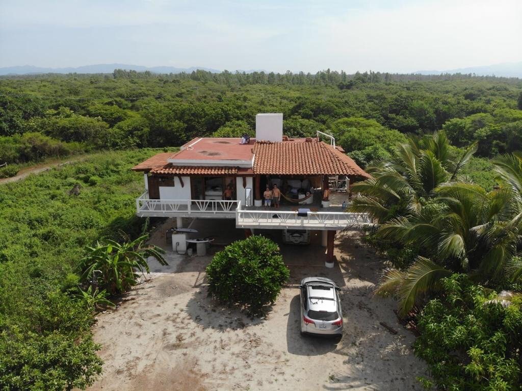 Casa Pilucha Surf House