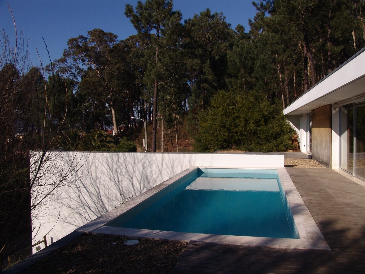 casa com piscina em caminha