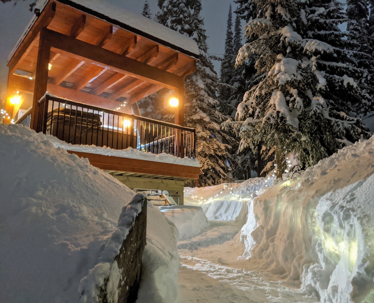 The "Eh" Frame at SilverStar Mountain