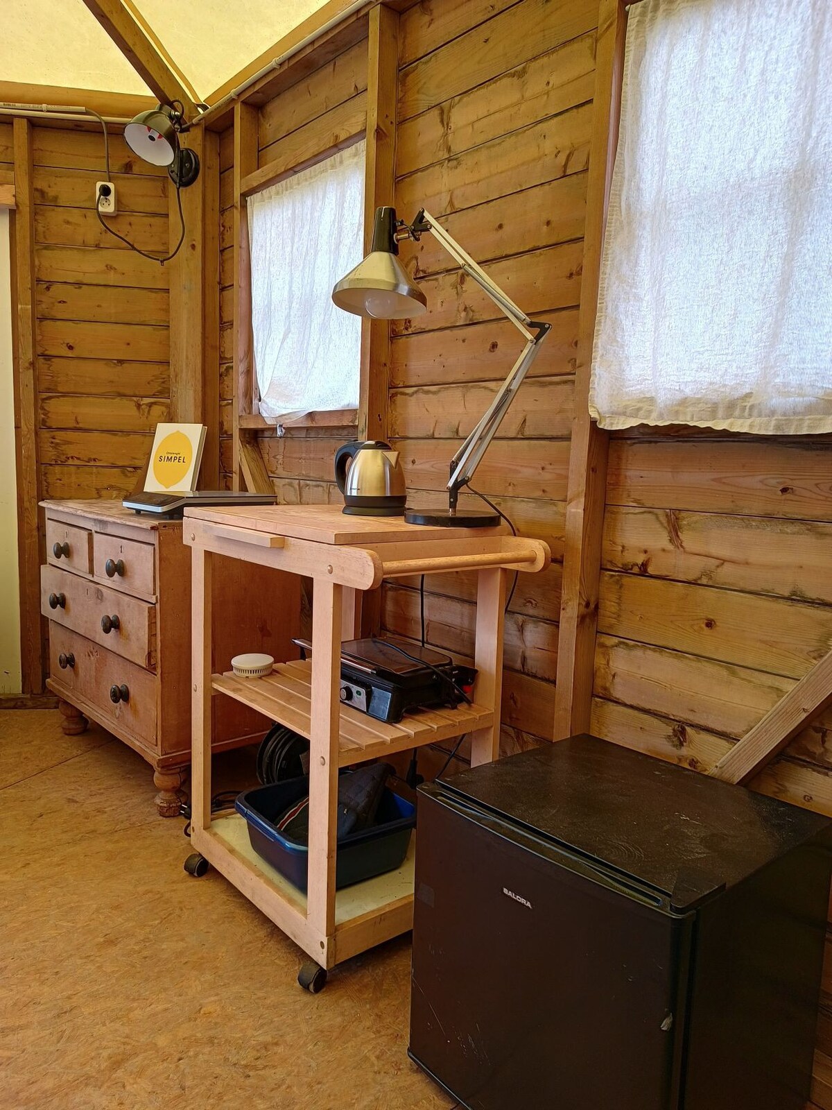 设备齐全的小木屋， Rorik庄园
