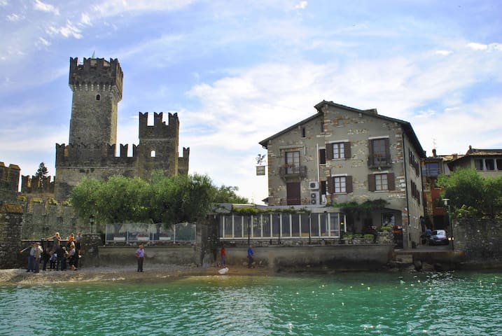 西勒米奥奈（Sirmione）的民宿