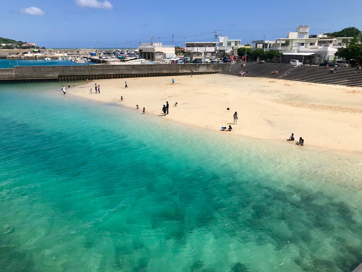 步行仅需1分钟即可抵达海边！从A栋OWU ONE大厦的房子里有一栋可欣赏到海景的新房子