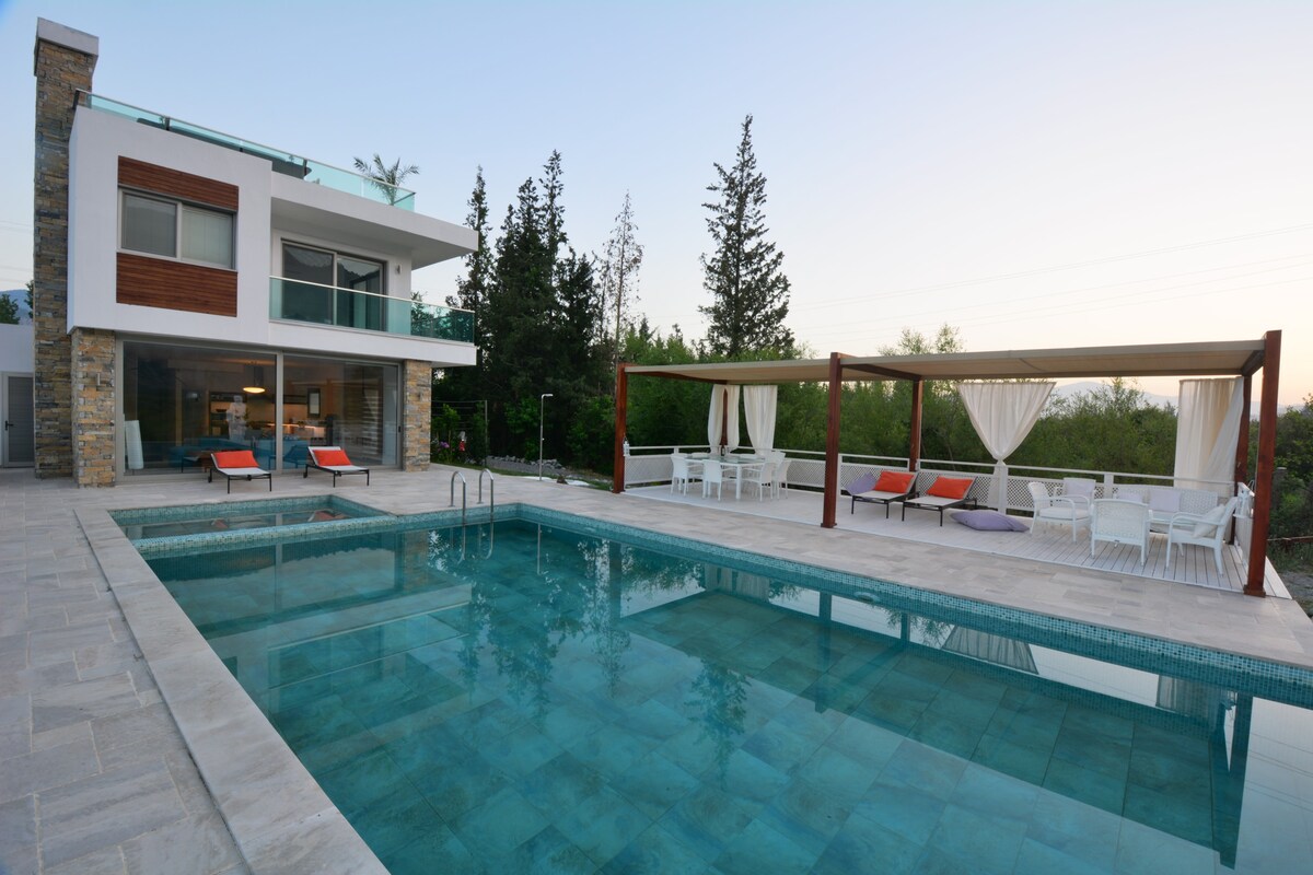 Dalyan Villa / Private pool / For 10 people / 5 BR