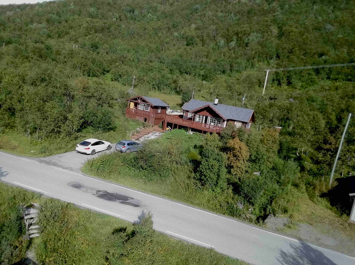 Ringvassøy - Koselig hytte/feriehus