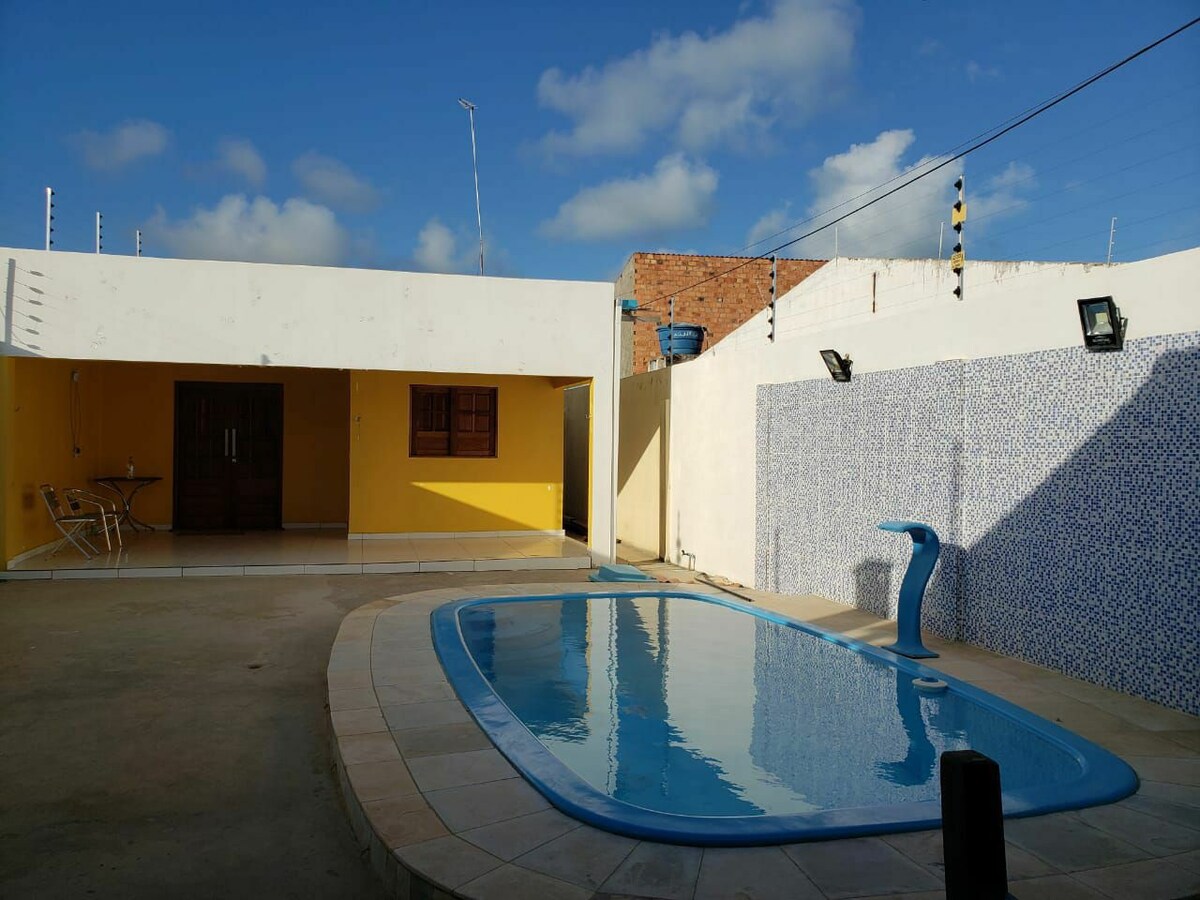Alugo casa de praia há 100 metros do mar de Ilha da croa, carro quebrado e Tabuba.

Cidade:Barra de Santo Antonio, AL