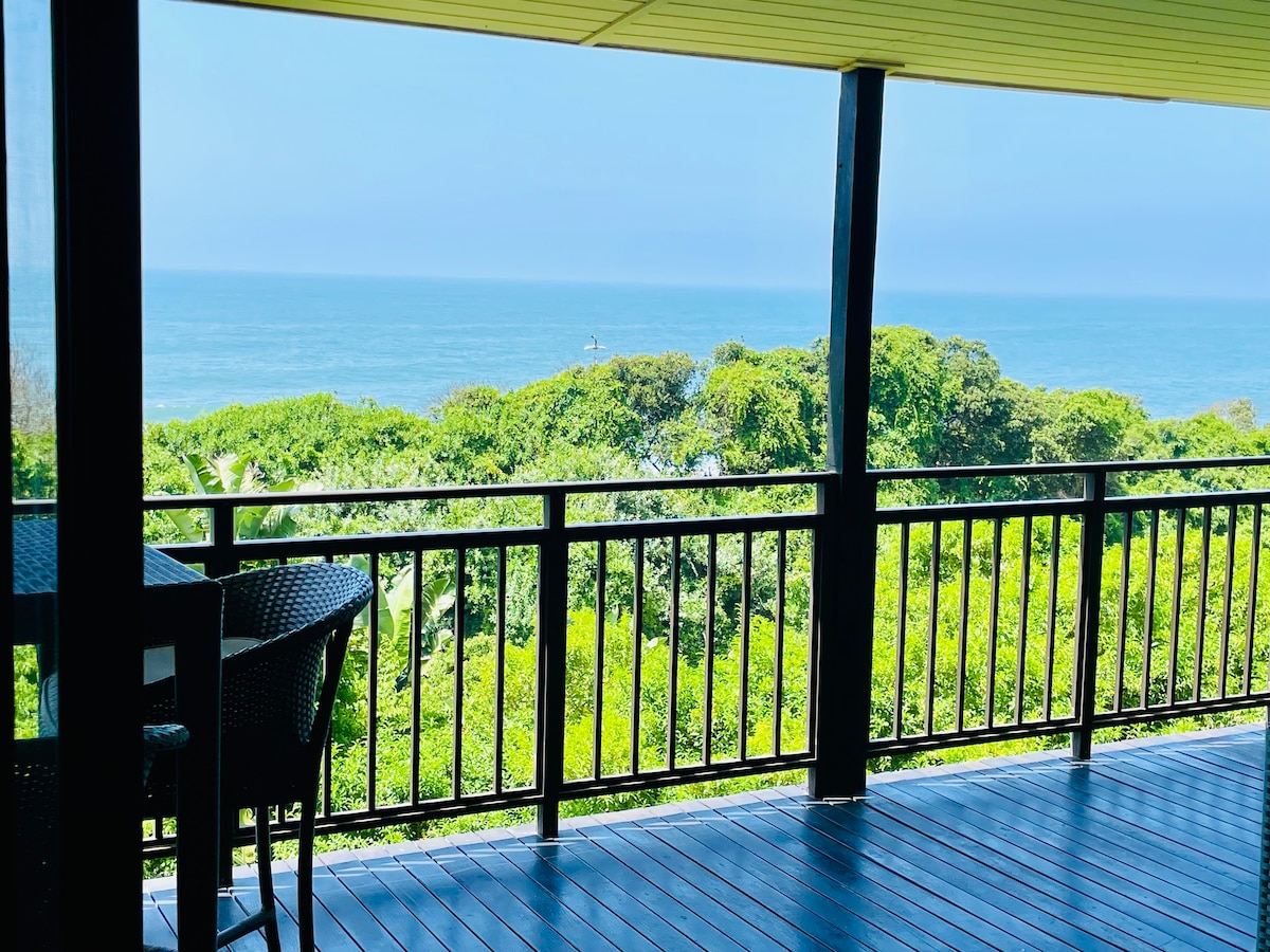 Beachfront Upmarket Princes Grant Holiday Home