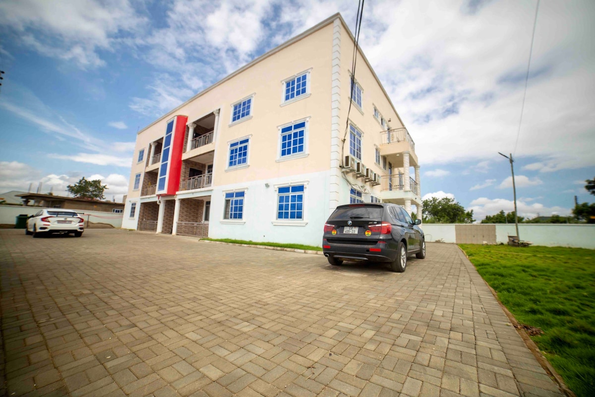 3 bedrooms | Entire Flat | Amasaman, Accra