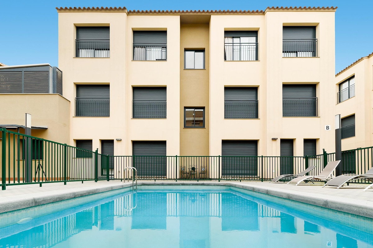 Estudio Estándar Vista Piscina Castell Beach