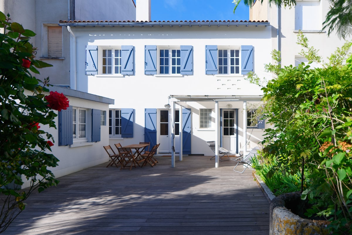 Maison familiale avec jardin, plages à 5mn à pied