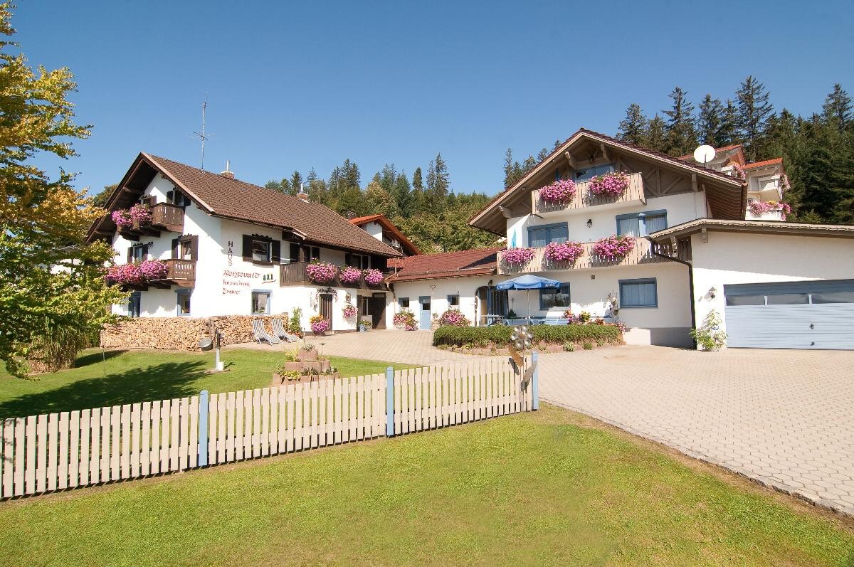 Ferienhaus Bergwald (Bodenmais), Ferienwohnung Silberberg mit Südbalkon