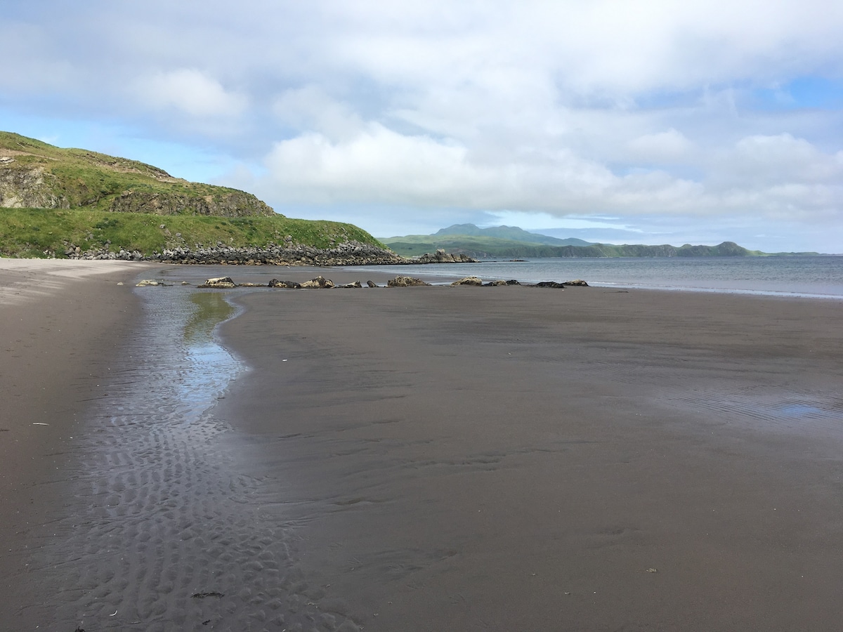 Aleutian Outfitters Lodge - Best WiFi Available!