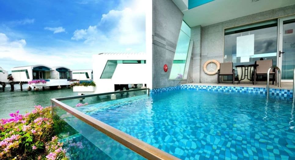 Lexis Hibiscus Chalet[2king bed][Pool][Beach]