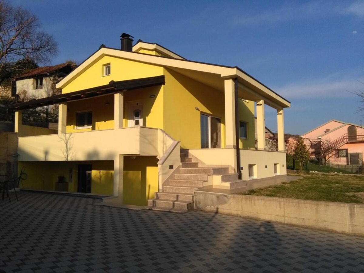 Holiday House Krizanovic - Villa with Garden View