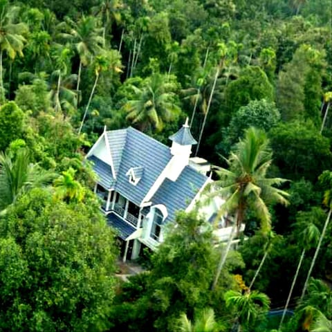 nutmeg tree farm stay near kochi