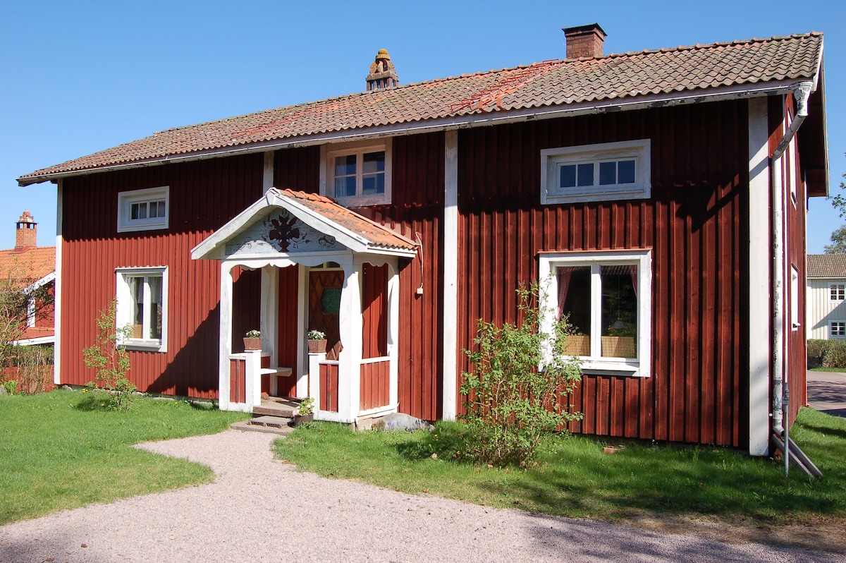 Leksand Siljan附近的温馨乡村小屋。