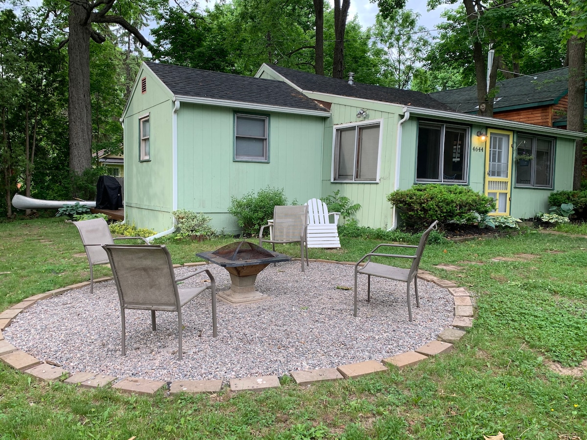 Cottage with Canandaigua Lake Acces