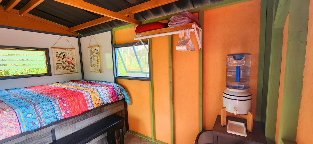 The Mango Hut
    Glamping