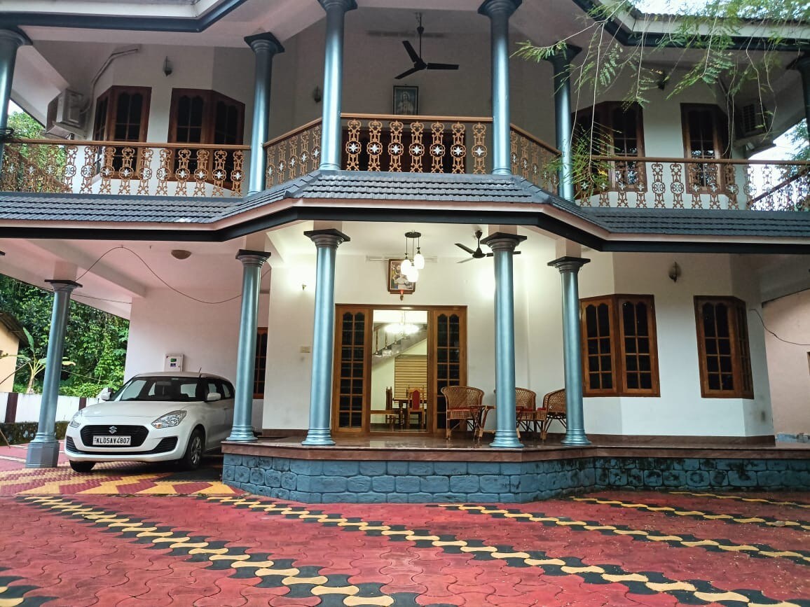 Kochuparampil House