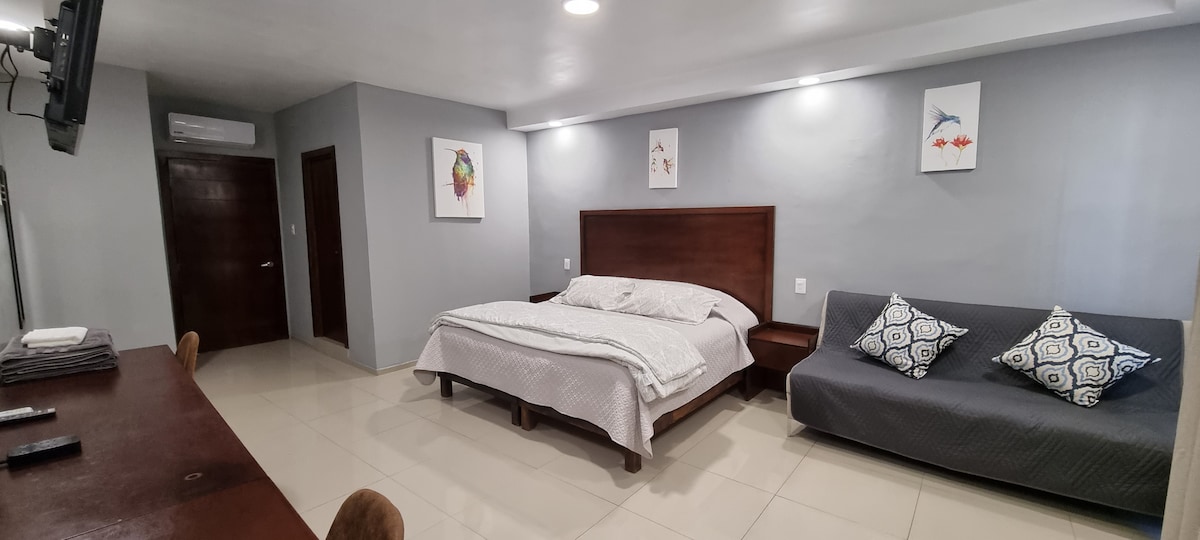 SUITE PRIVADA EN EL CENTRO DEL PUEBLO