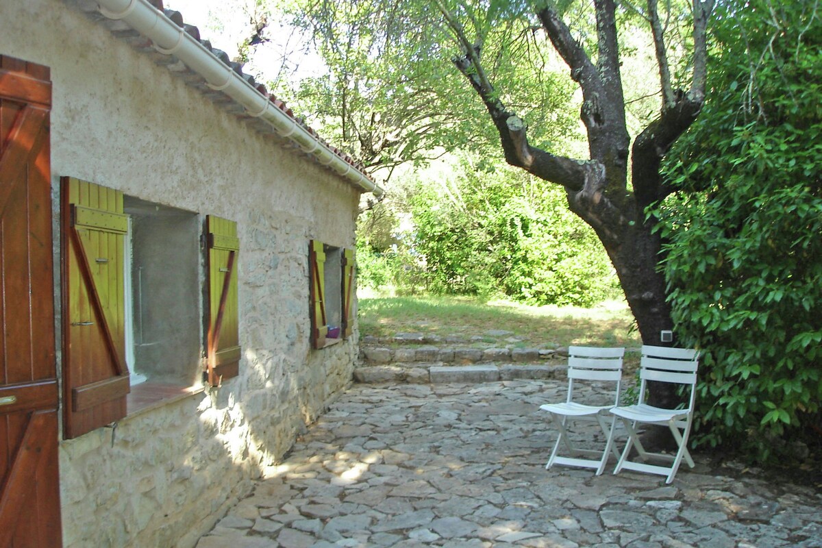 Rural holiday home with private pool