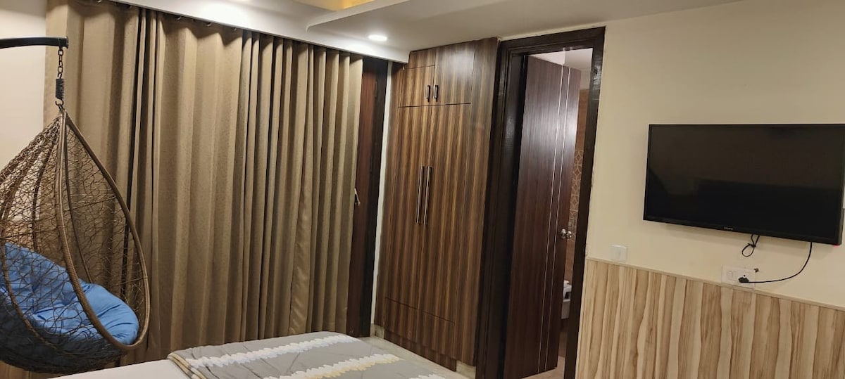 Private Room With Attached Washroom (101)